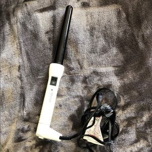 REVIVE BEAUTY curling iron